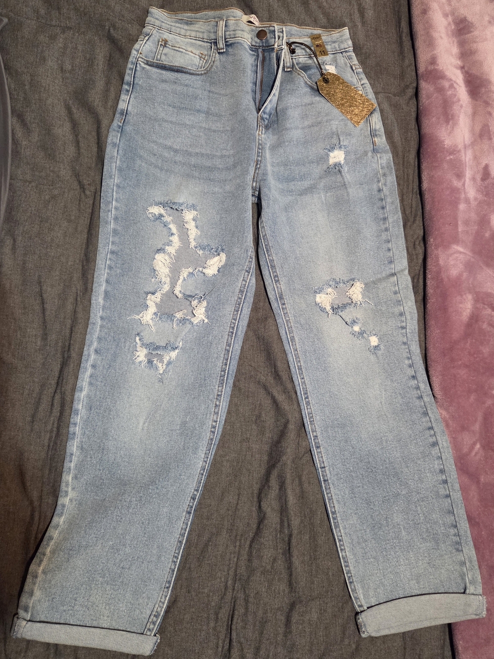 Vibrant - Light Blue Distressed Women’s Jeans